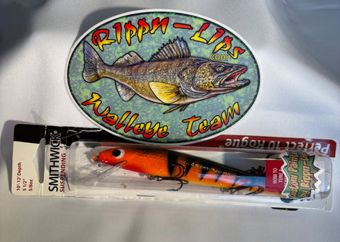 Perfect 10 Bloody Bengal fishing lure with multiple hooks on a gray background MPN  RLCUBLBE10_NP