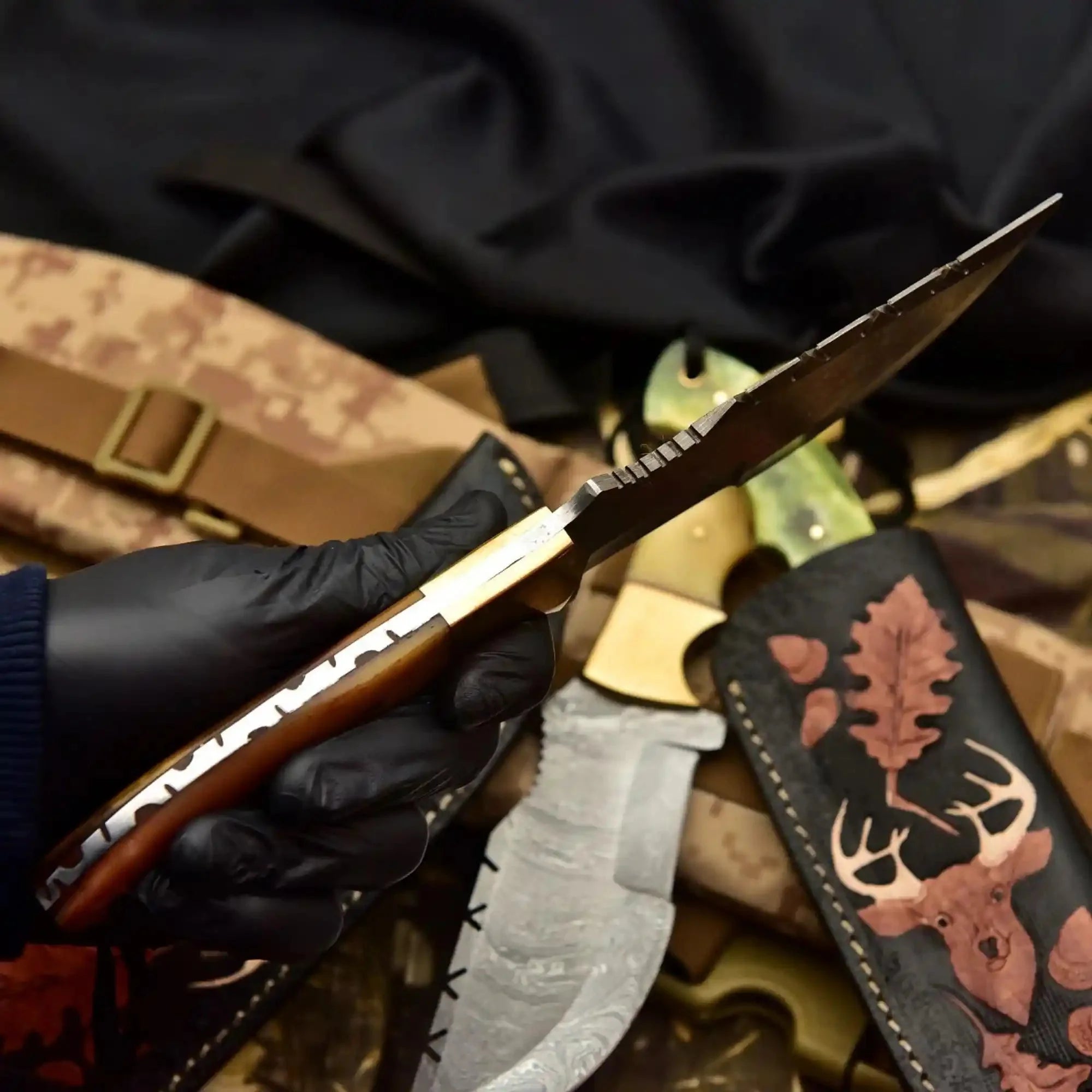 Damascus Steel Hunting Knife – Multiple Handle Colors | JW SteelCrafts
